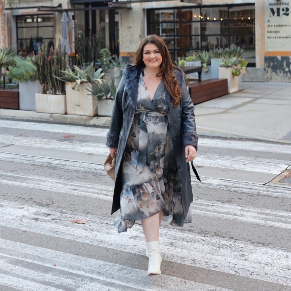 Citychic faux leather jacket worn once for shoot size 18 like new w/ fur detail